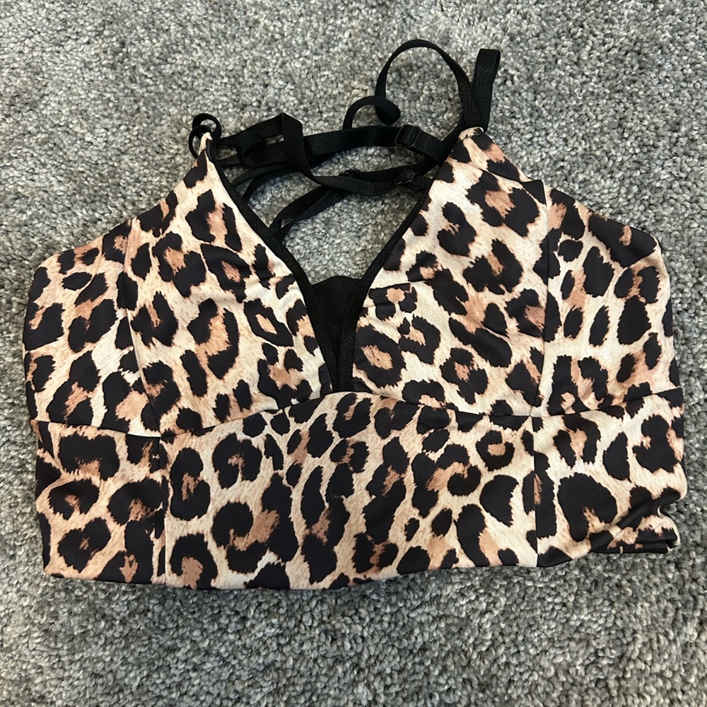 Jo and Jax cheetah print top YL